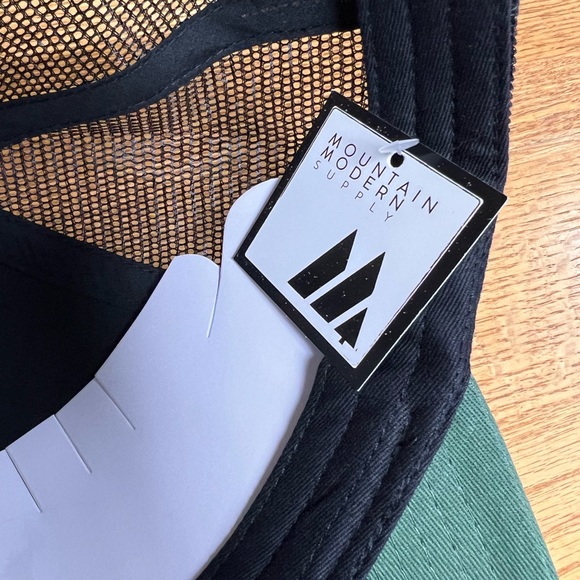 Funny Outdoors Man Hat - Picture 4 of 4